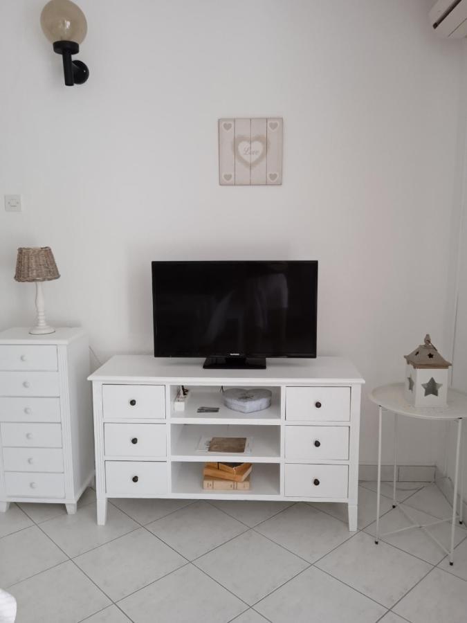Apartmani More Komarna Exteriör bild
